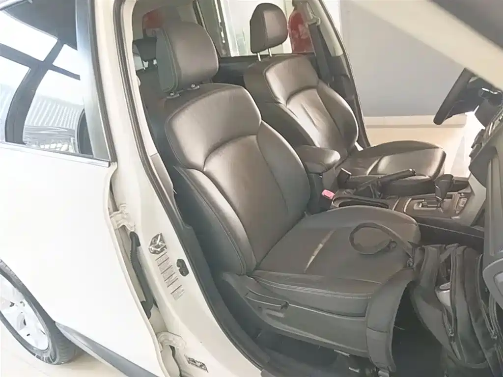 Subaru Forester 2014 — фото 25