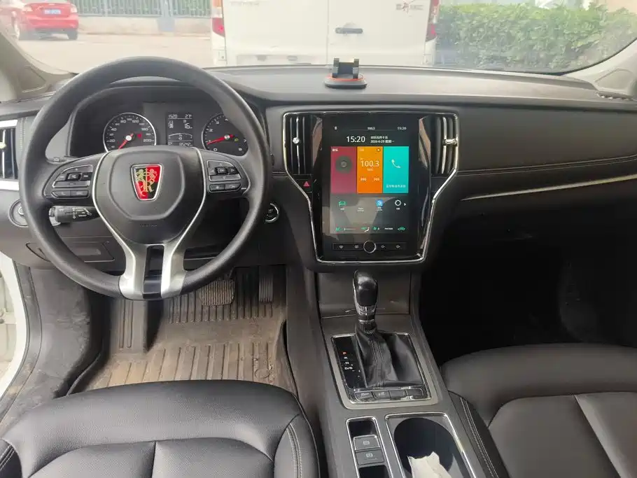 Roewe i6 Classic 2019 — фото 12