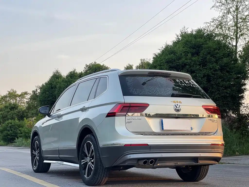 Volkswagen Tiguan L 2017 — фото 5