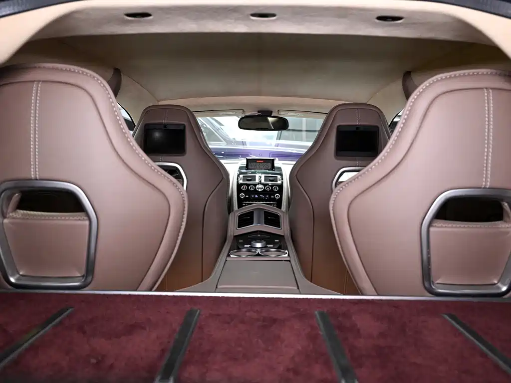 Aston Martin Rapide 2014 — фото 24