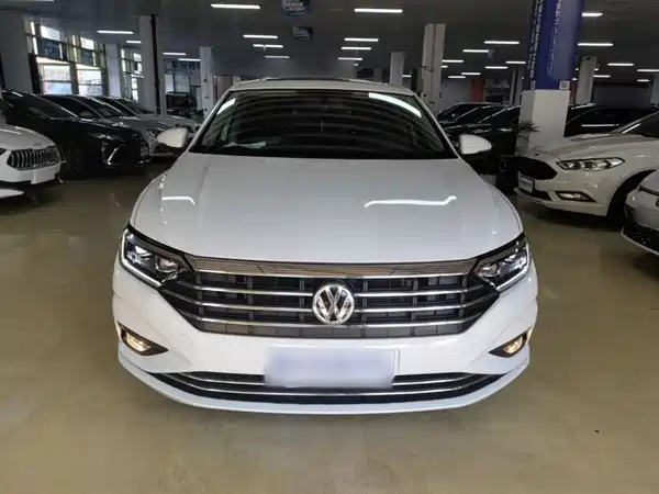 Volkswagen Sagitar 2022