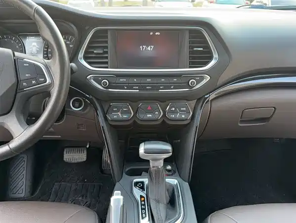 GAC Trumpchi GS4 2015