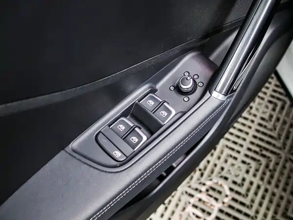 Audi Q2L 2022