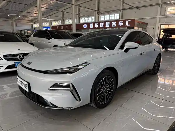 Geely Galaxy Starshine 8 2026