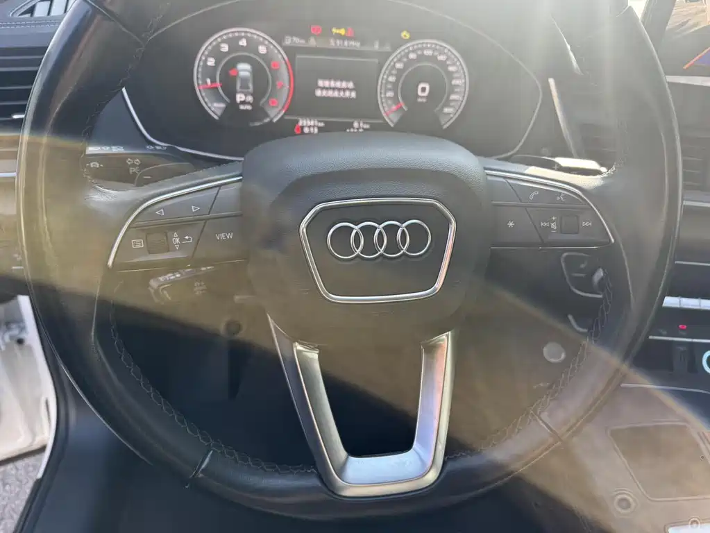 Audi Q5L 2022 — фото 13
