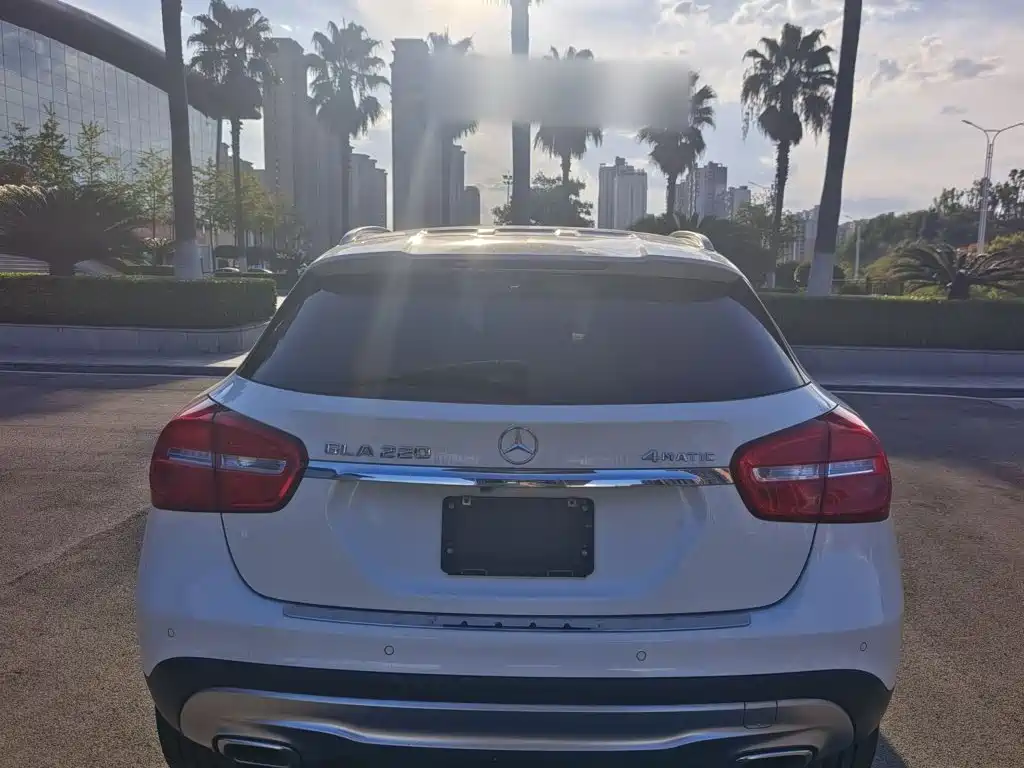 Mercedes-Benz GLA 2016 — фото 11