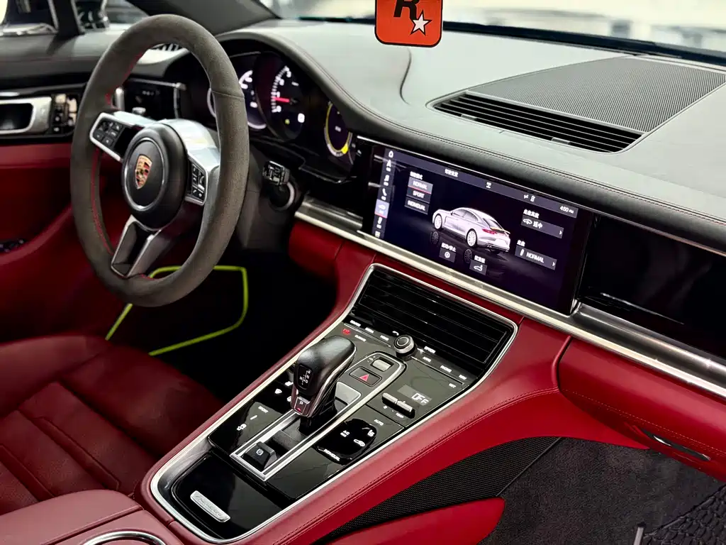 Porsche Panamera 2019 — фото 12