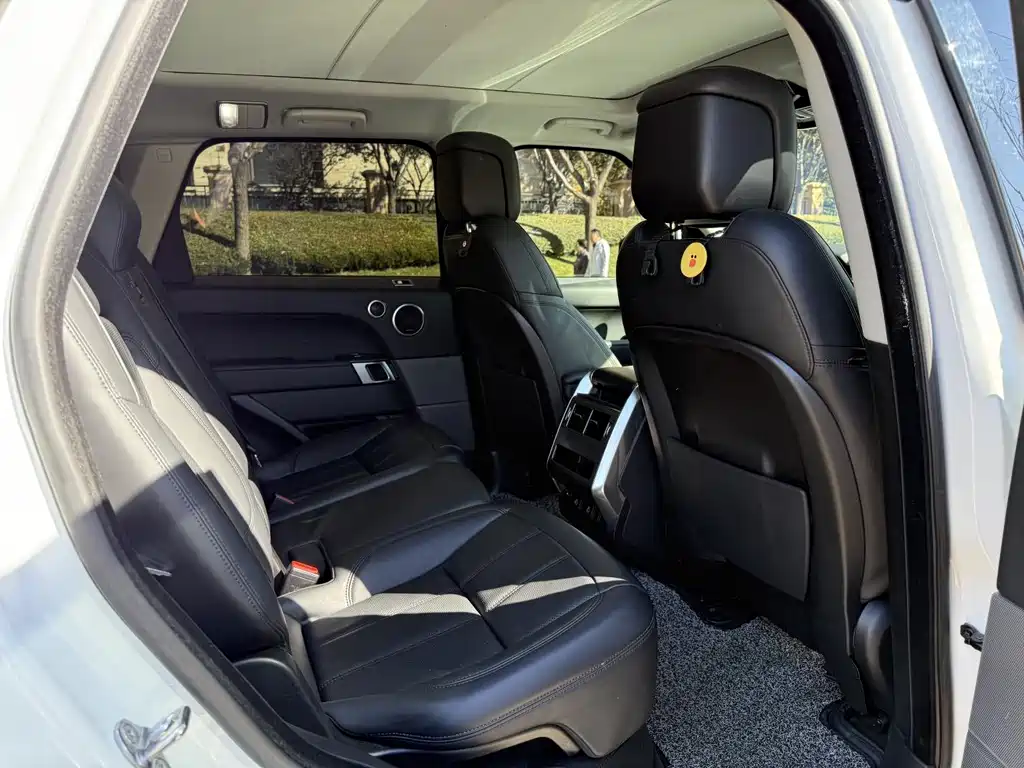 Land Rover Sport PHEV 2021 — фото 11