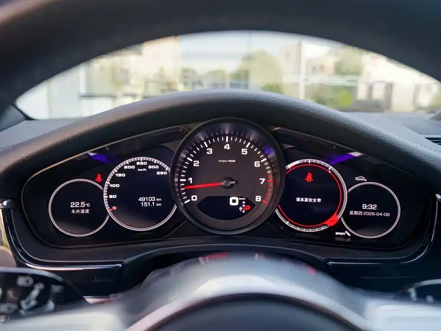 Porsche Panamera 2018 — фото 17