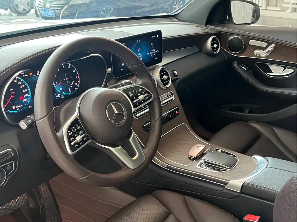 Mercedes-Benz GLC 2022 — фото 12