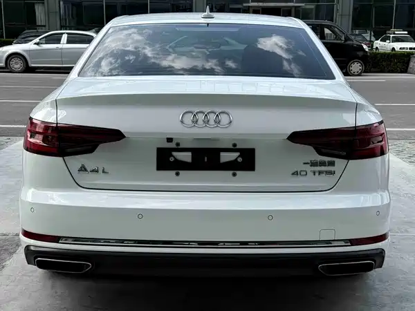 Audi A4L 2019