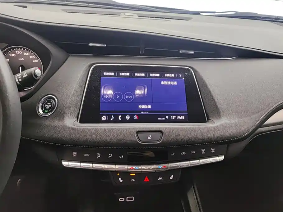 Cadillac XT4 2022 — фото 13