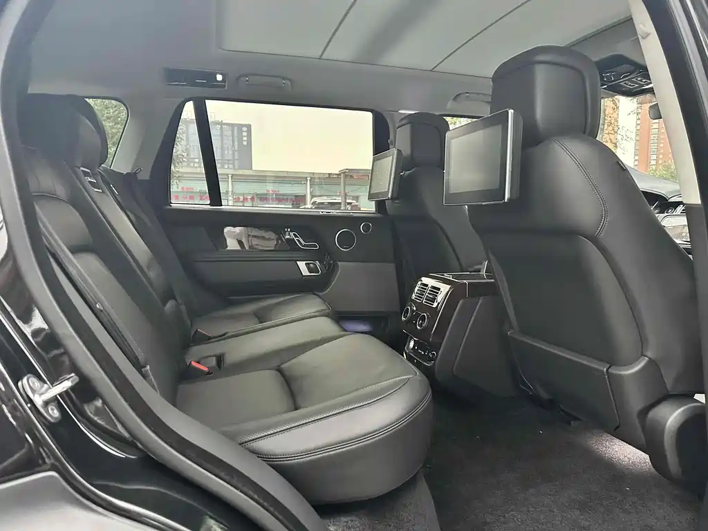 Land Rover Range Rover 2020 — фото 13