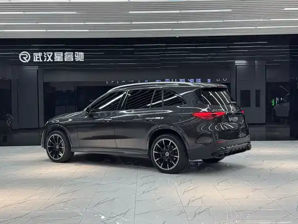 Mercedes-Benz GLC 2023