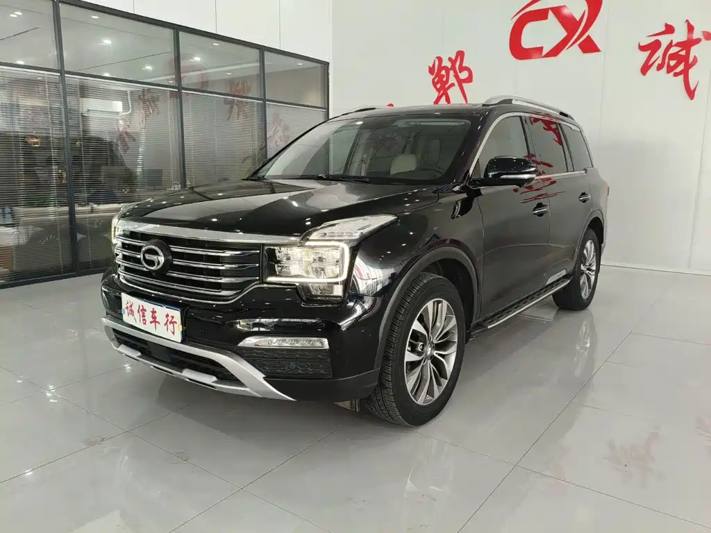GAC Trumpchi GS8 2017 — фото 1