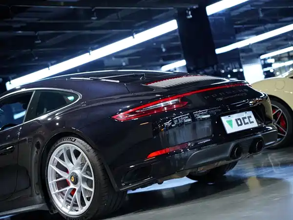 Porsche 911 2019
