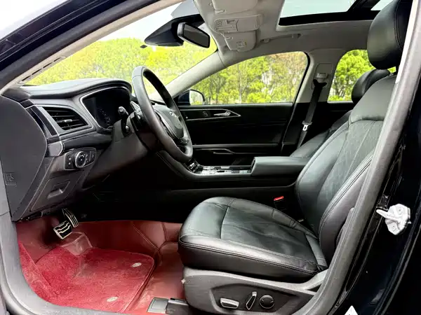 Ford Taurus 2019