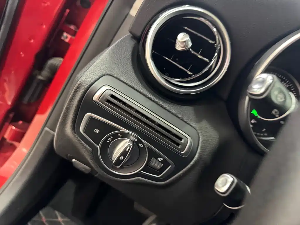 Mercedes-Benz C-Class 2018 — фото 17