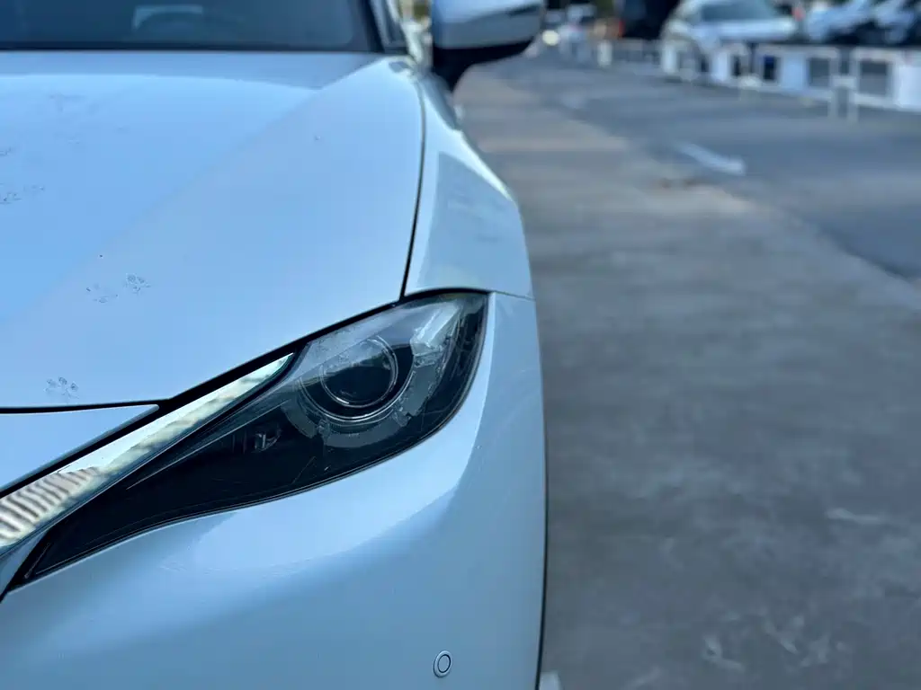 Mazda CX-4 2018 — фото 12