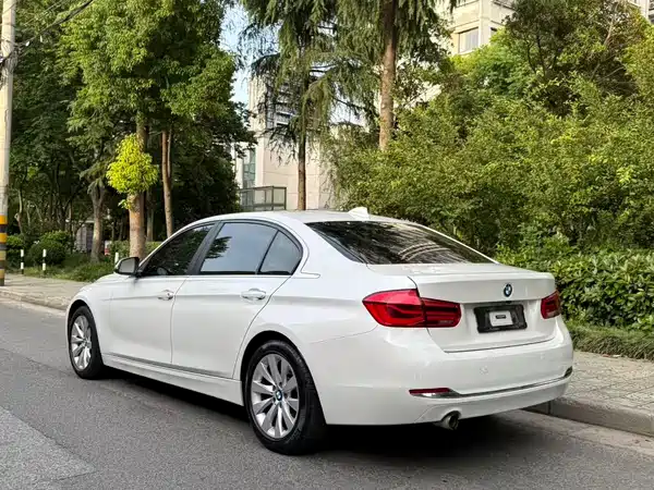 BMW 3 Series 2017