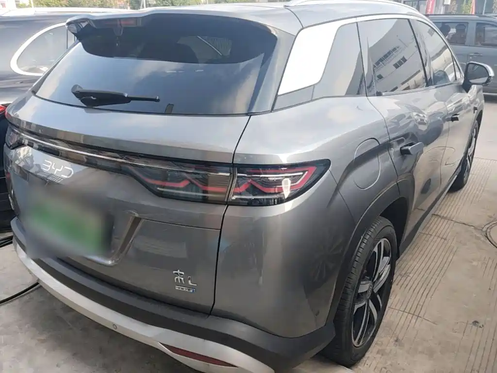 BYD Song L DM-i 2025 — фото 7