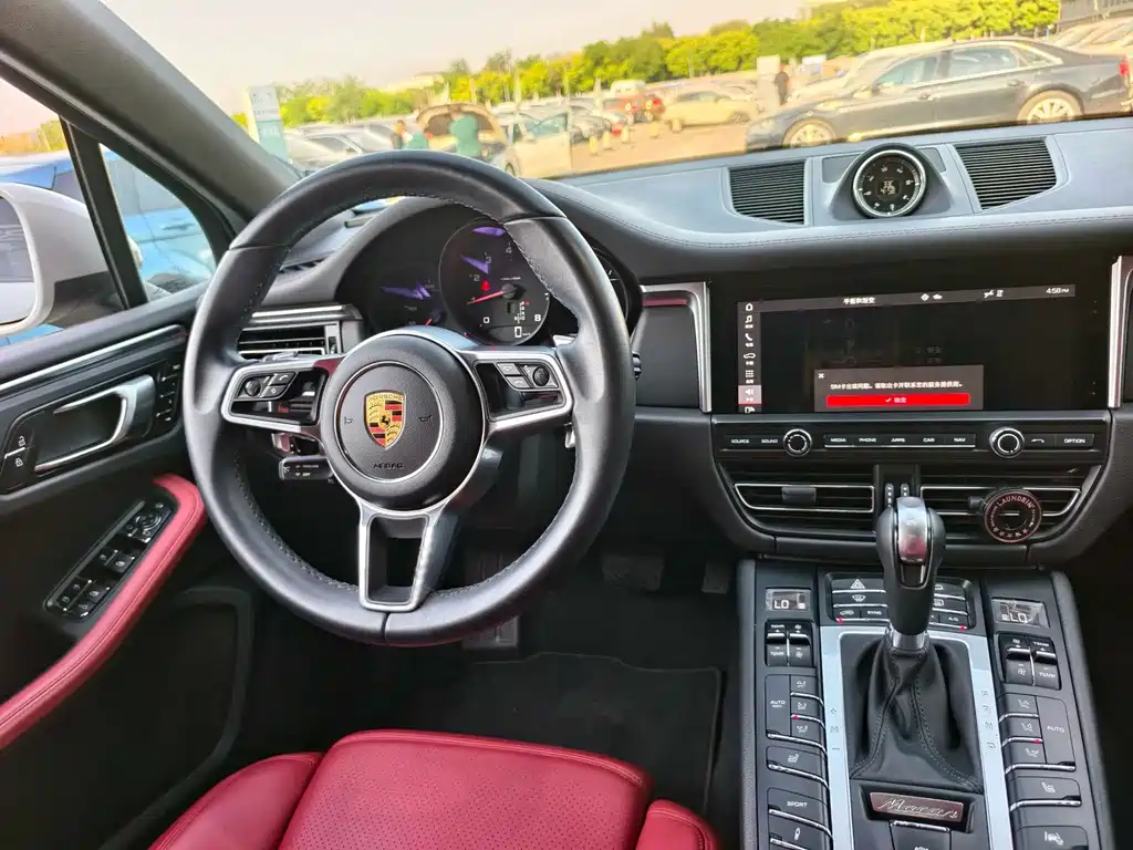 Porsche Macan 2021 — фото 14