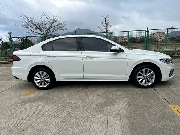 Volkswagen Bora 2021