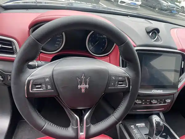 Maserati Ghibli 2016