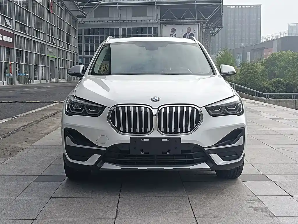 BMW X1 2021 — фото 2