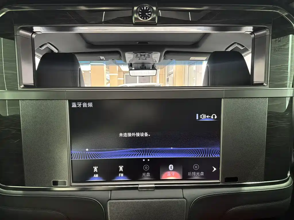Lexus LM 2022 — фото 22