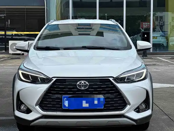 Toyota Yaris L 2022