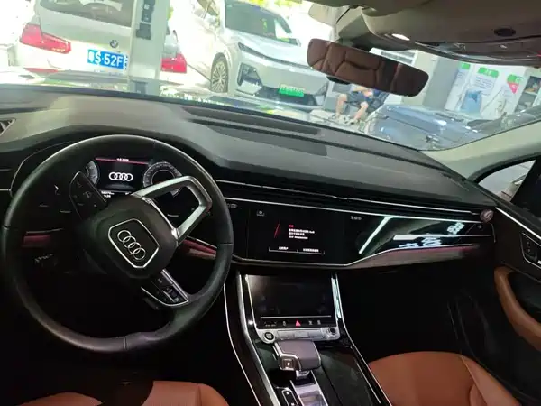 Audi Q7 2021
