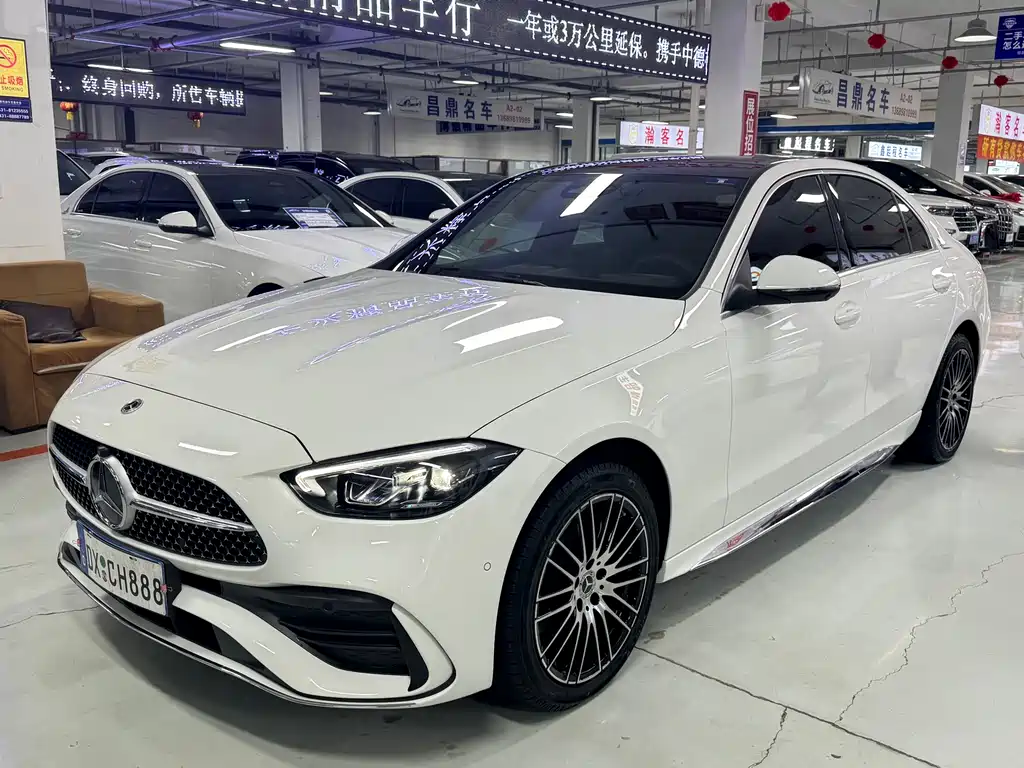 Mercedes-Benz C-Class 2025 — фото 1