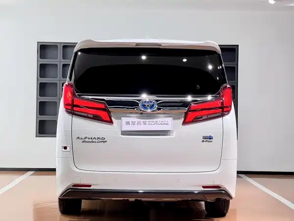 Toyota Alphard 2022