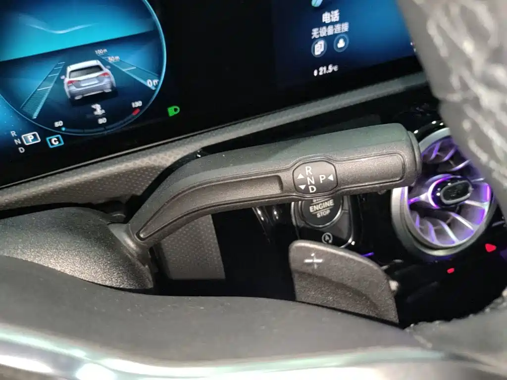 Mercedes-Benz A-Class 2022 — фото 14