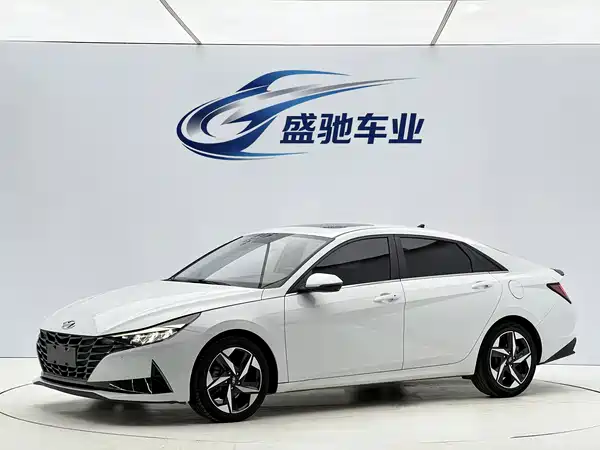 Hyundai Elantra 2023