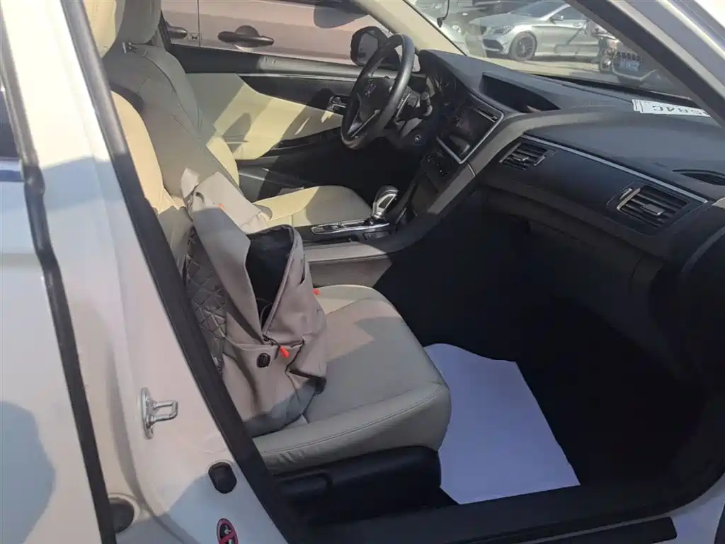 Honda Spirior 2016 — фото 25