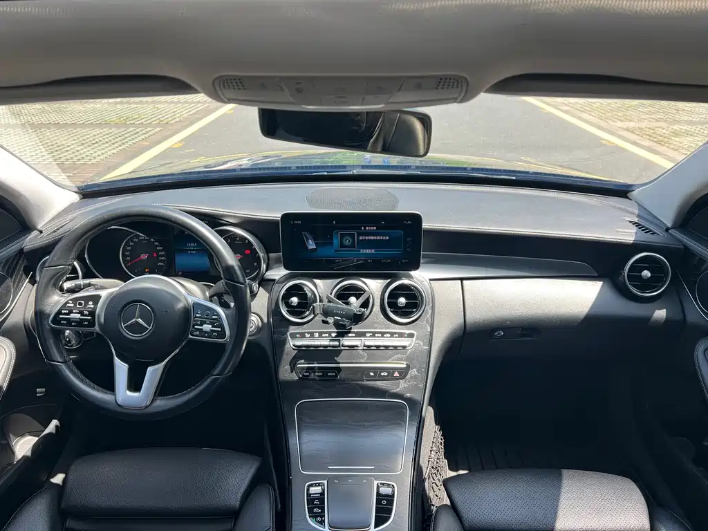 Mercedes-Benz C-Class 2019 — фото 11