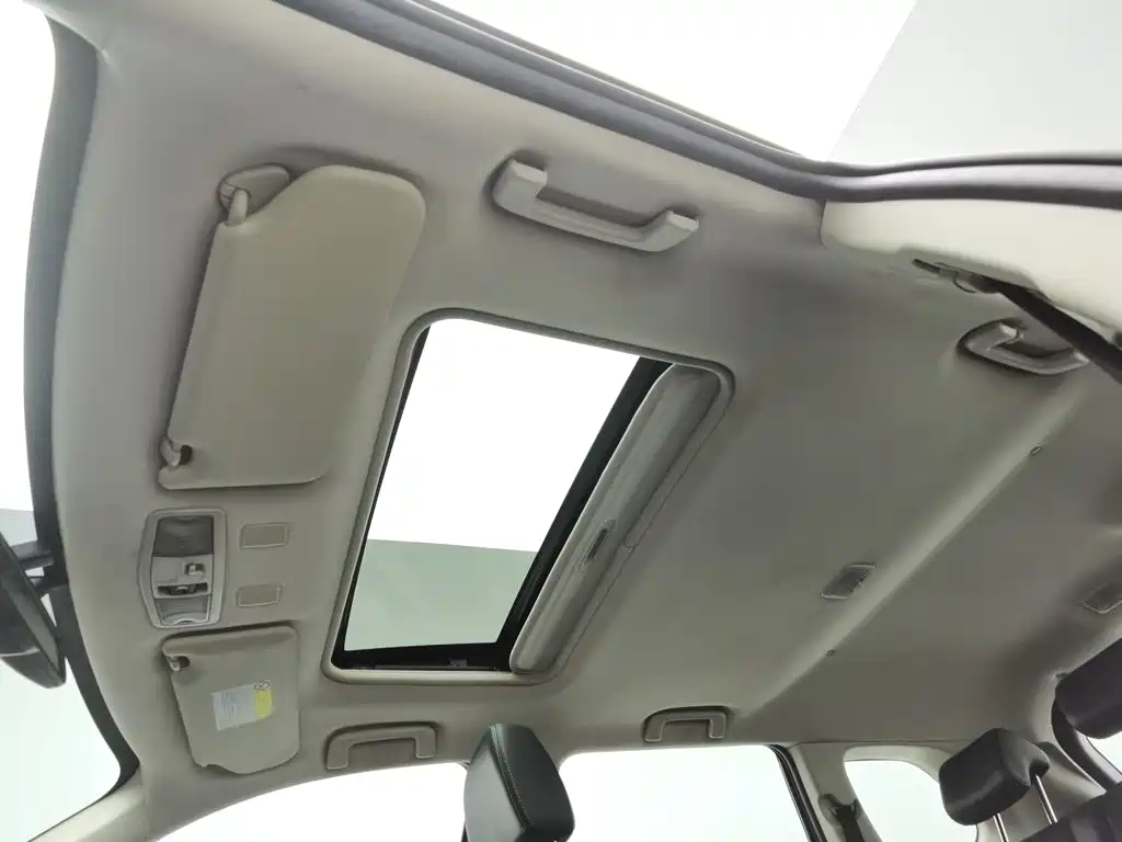 Mitsubishi Outlander 2021 — фото 14
