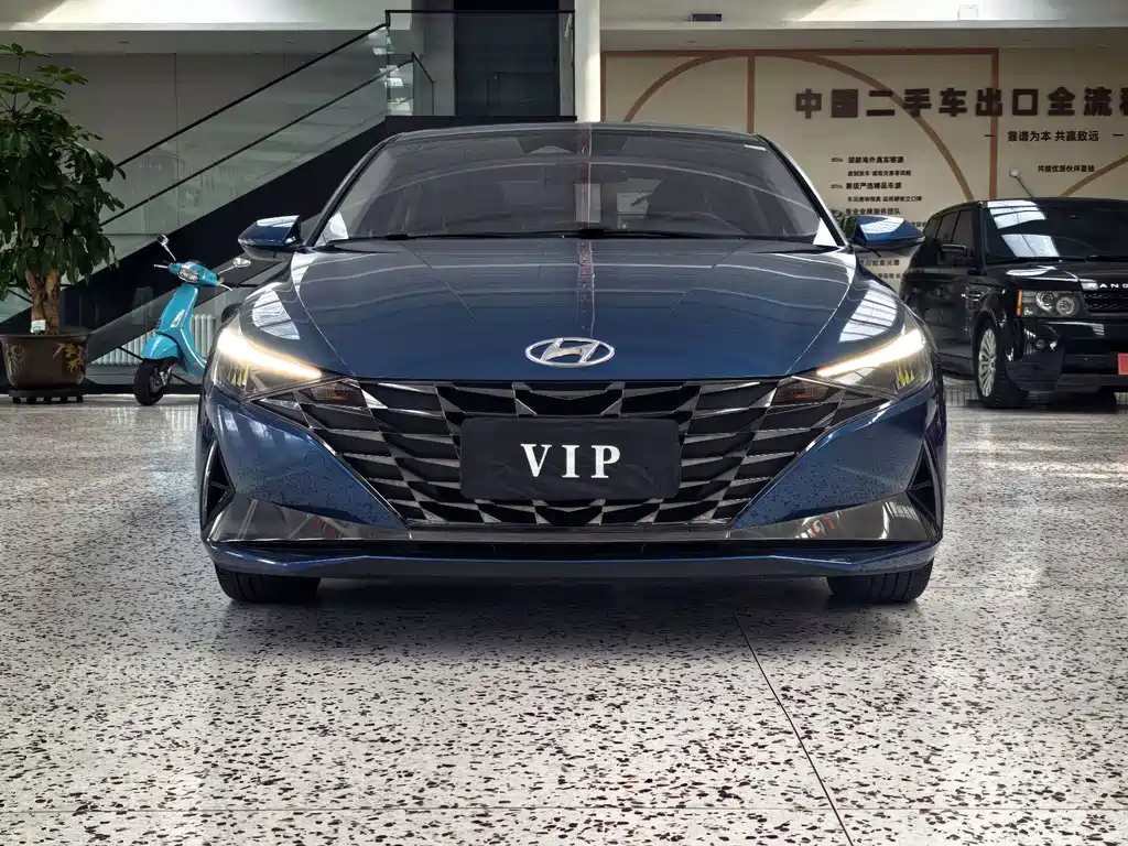 Hyundai Elantra 2022
