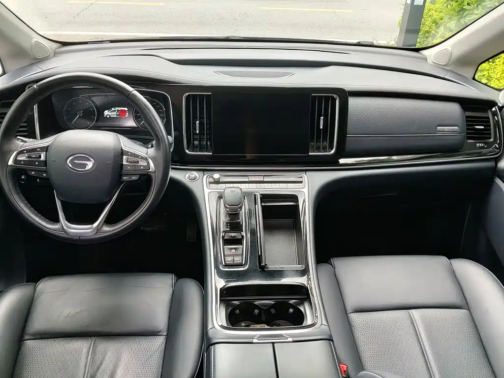GAC Trumpchi M8 2022 — фото 12