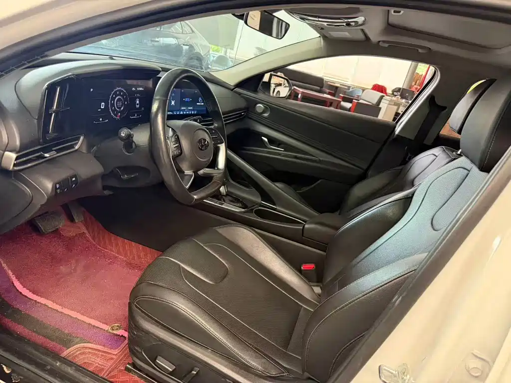 Hyundai Elantra 2021