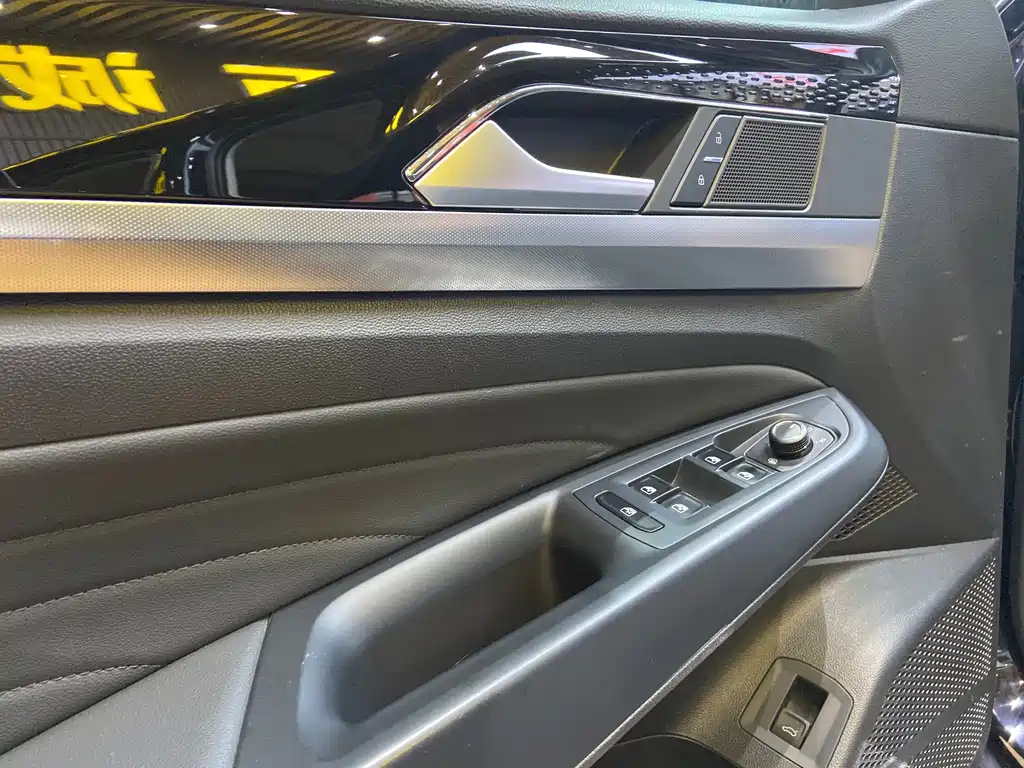 Volkswagen Passat 2023