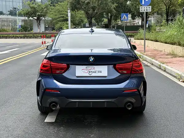 BMW 1 Series 2021