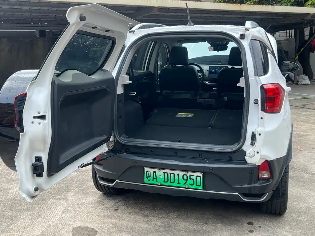 BYD Yuan EV 2019 — фото 12