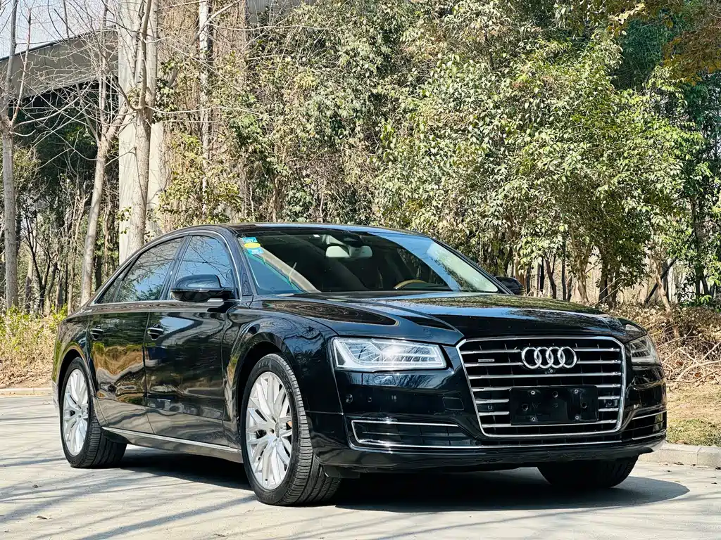 Audi A8 2014 — фото 4