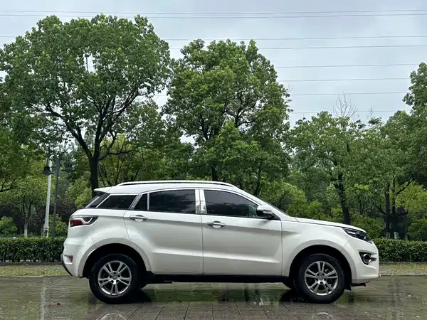 JMC Yusheng S330 2017