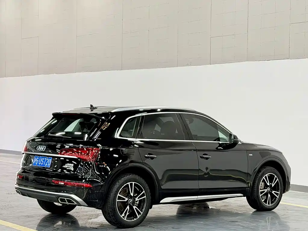 Audi Q5L 2024 — фото 9