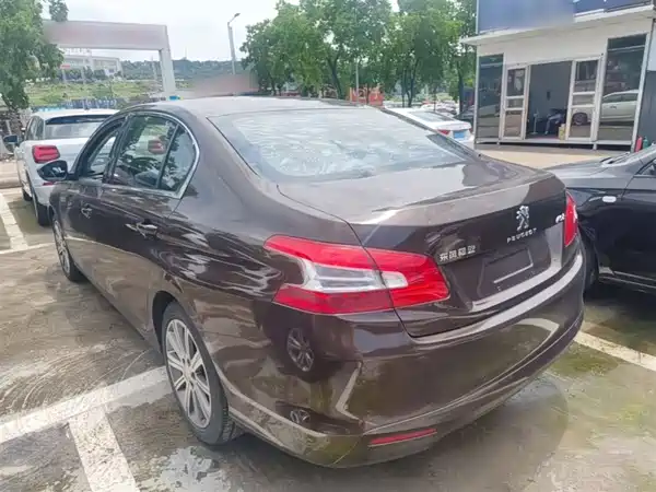 Peugeot 408 2014