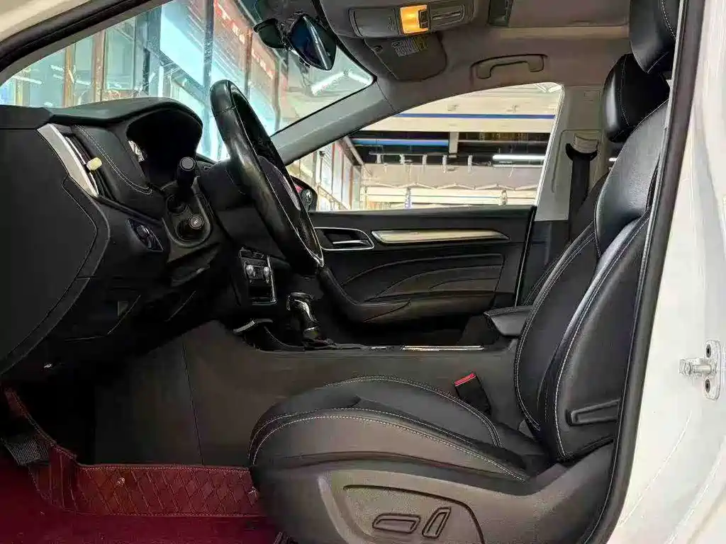 Roewe i6 Classic 2018 — фото 4